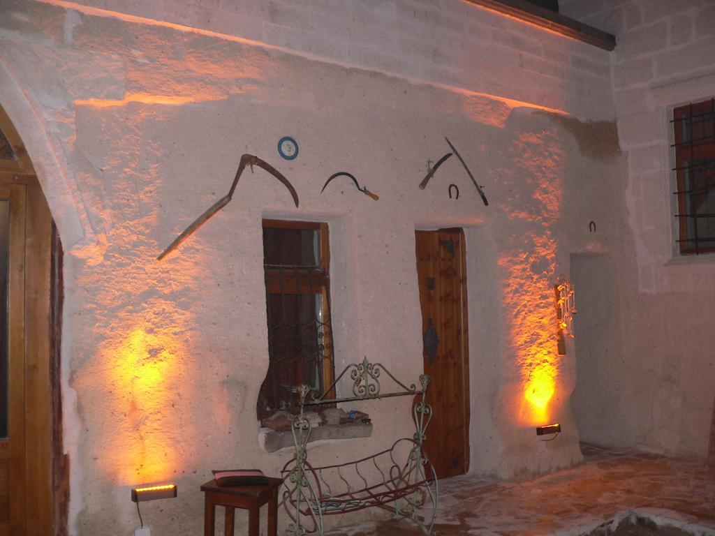 Crazy Horse Pension Юргюп Стая снимка