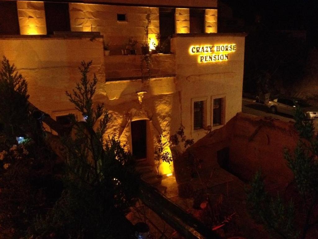 Crazy Horse Pension Юргюп Екстериор снимка