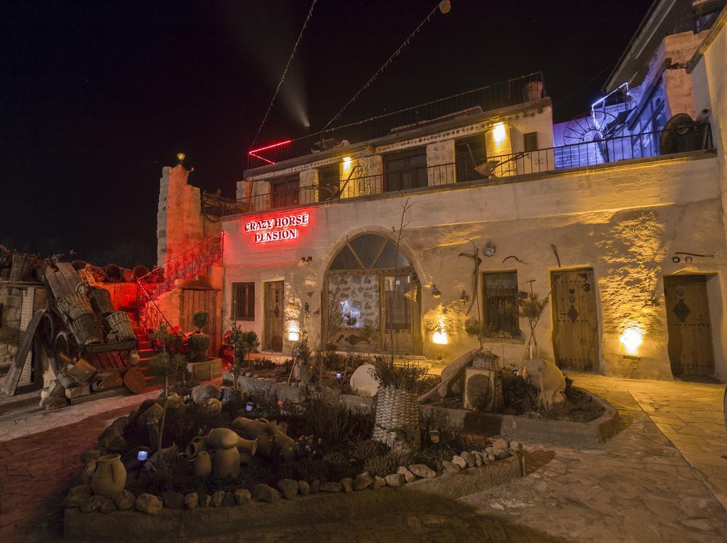 Crazy Horse Pension Юргюп Екстериор снимка